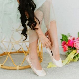 Rescue flats 3 champagne shoes ballet size large fits size 9